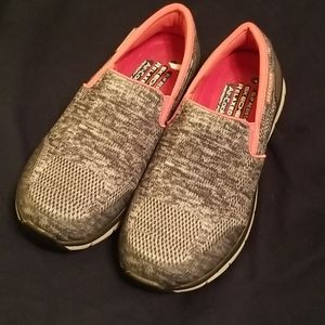 SKECHERS RELAXED FIT AIR-COOLED MEMORY FOAM SLIP-O